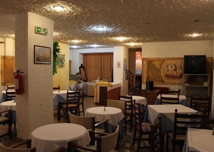 Hotel Noufara 2*